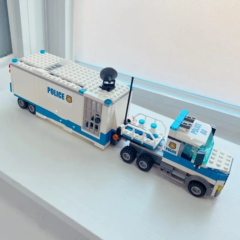 Mego BAUSTEINE – Polizei-Transport & Einsatzfahrzeuge 🚓