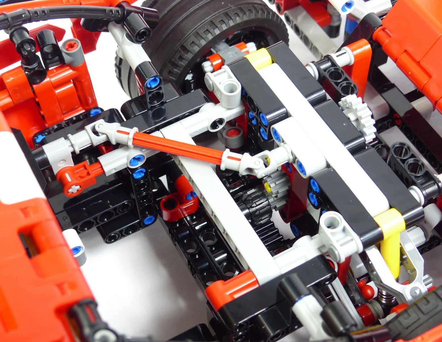 Mego TECH – 488 GTE Performance Rennwagen (1684 Teile 🔩)